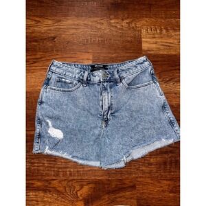 Hollister Ultra High-Rise Mom Shorts Light Wash Distressed Denim Size 6 W28